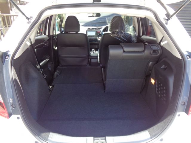 HONDA FIT HYBRID 2015 Image 31