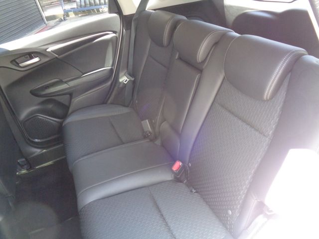 HONDA FIT HYBRID 2015 Image 31