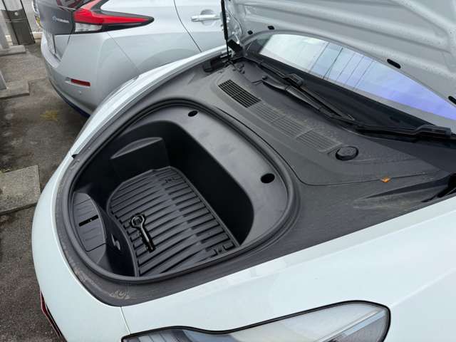 TESLA MODEL 3 2022 Image 31