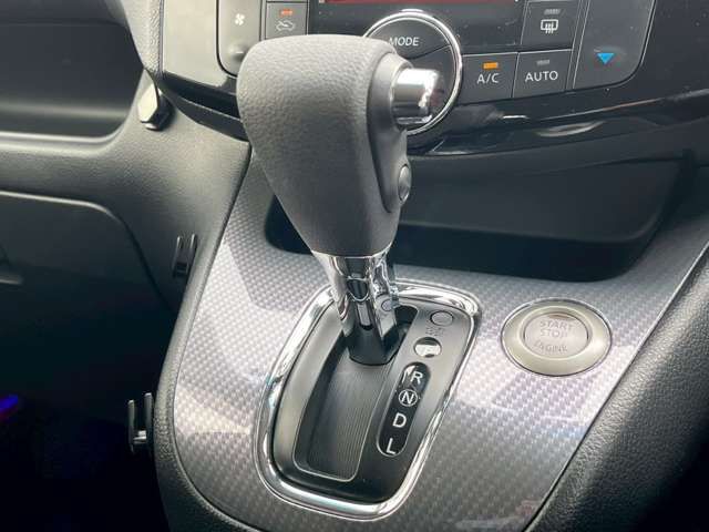 NISSAN SERENA  S-HYBRID 2014 Image 31