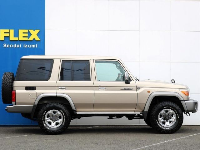 TOYOTA LANDCRUISER VAN 2015 Image 31