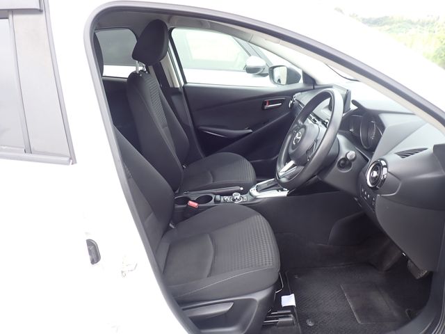 MAZDA DEMIO 2019 Image 31