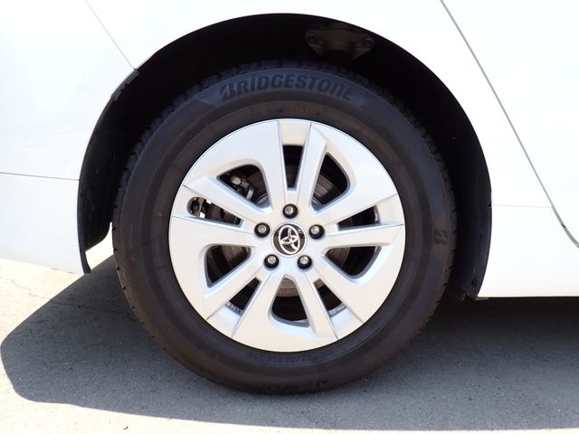 TOYOTA PRIUS 2017 Image 31