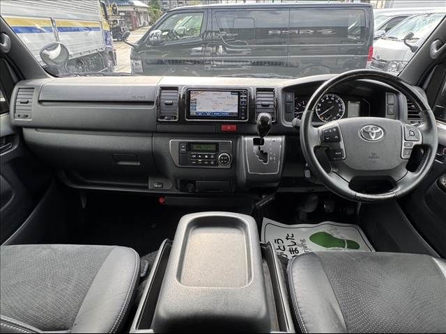 TOYOTA HIACE VAN 4WD 2023 Image 31