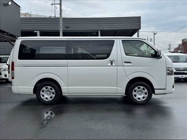 TOYOTA HIACE VAN 4WD 2023 Image 31