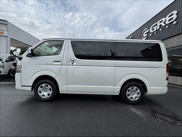 TOYOTA HIACE VAN 4WD 2023 Image 31