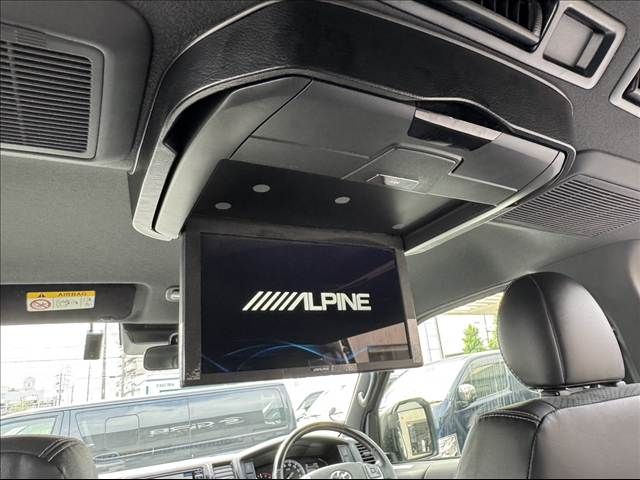 TOYOTA HIACE VAN 4WD 2023 Image 31