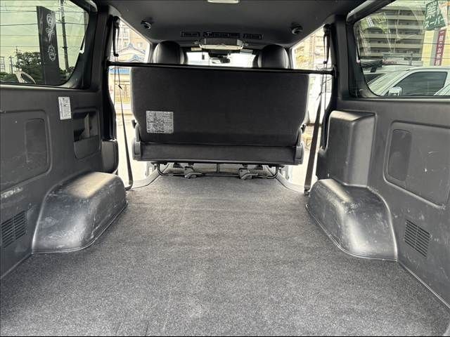 TOYOTA HIACE VAN 4WD 2023 Image 31