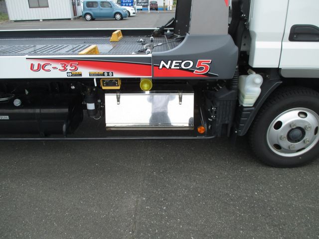 MITSUBISHI CANTER 2017 Image 31