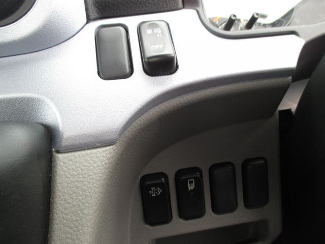 MITSUBISHI CANTER 2017 Image 31