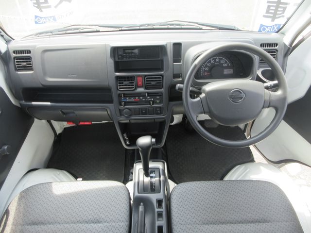 NISSAN NT100 CLIPPER 4WD 2018 Image 31