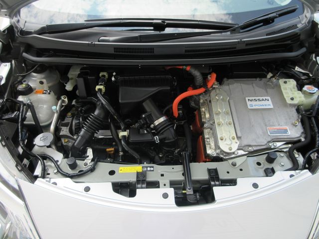 NISSAN NOTE 4WD 2019 Image 31