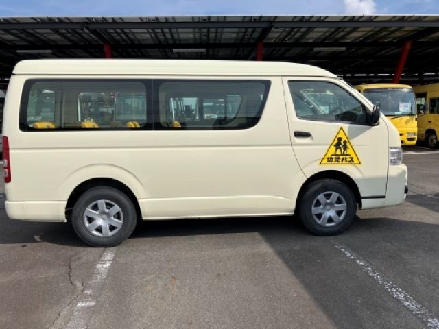 TOYOTA HIACE WAGON 4WD 2014 Image 31