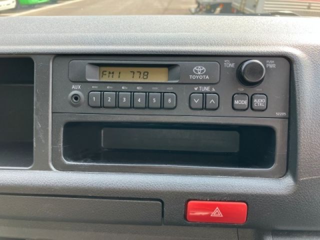 TOYOTA HIACE WAGON 4WD 2014 Image 31