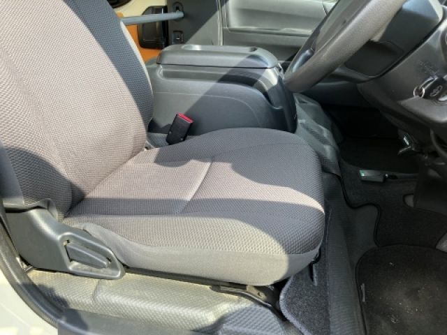 TOYOTA HIACE WAGON 4WD 2014 Image 31