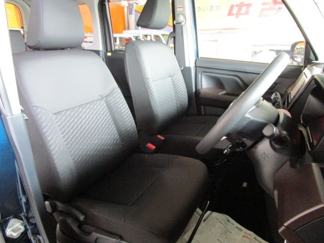 TOYOTA TANK 4WD 2018 Image 31