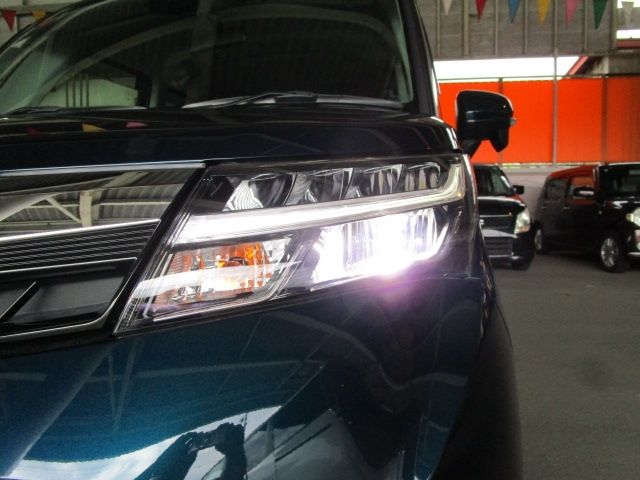 TOYOTA TANK 4WD 2018 Image 31