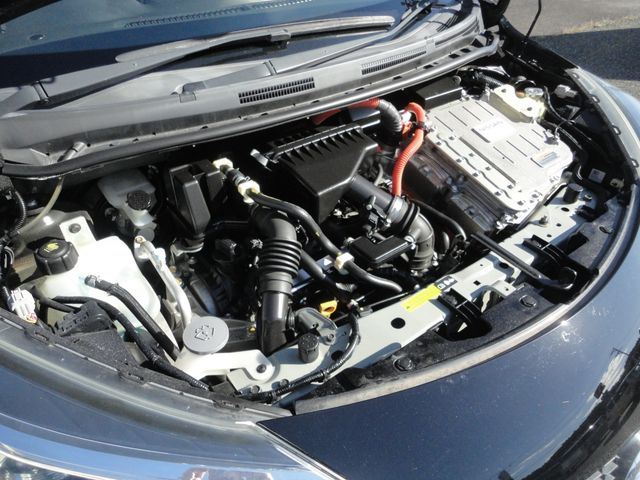 NISSAN NOTE 2016 Image 31