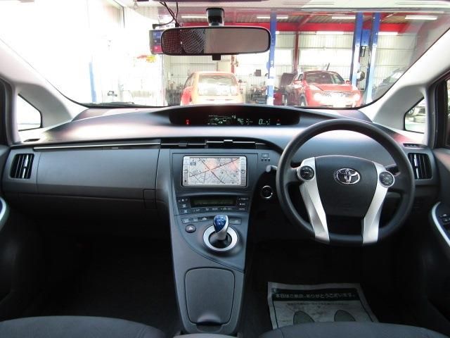 TOYOTA PRIUS 2010 Image 31