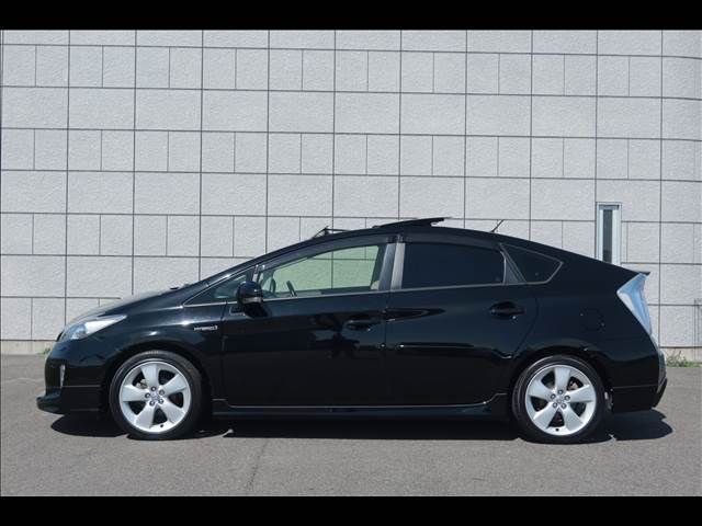 TOYOTA PRIUS 2012 Image 31