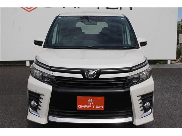 TOYOTA VOXY 2014 Image 31