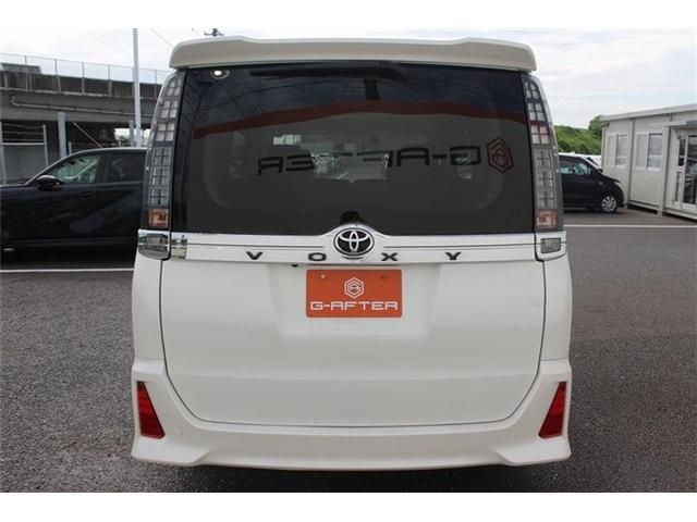 TOYOTA VOXY 2014 Image 31