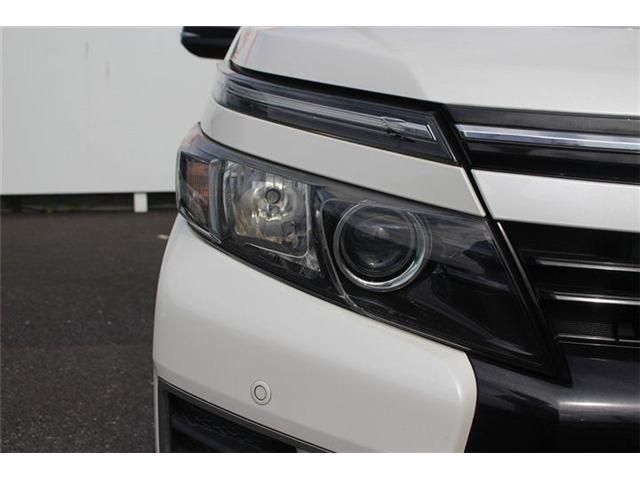 TOYOTA VOXY 2014 Image 31