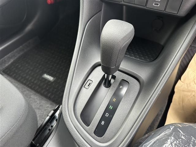 TOYOTA YARIS 2024 Image 31