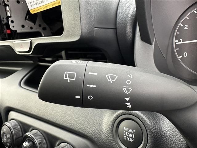 TOYOTA YARIS 2024 Image 31