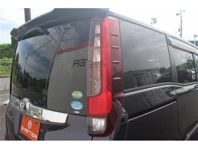 TOYOTA NOAH 2015 Image 31