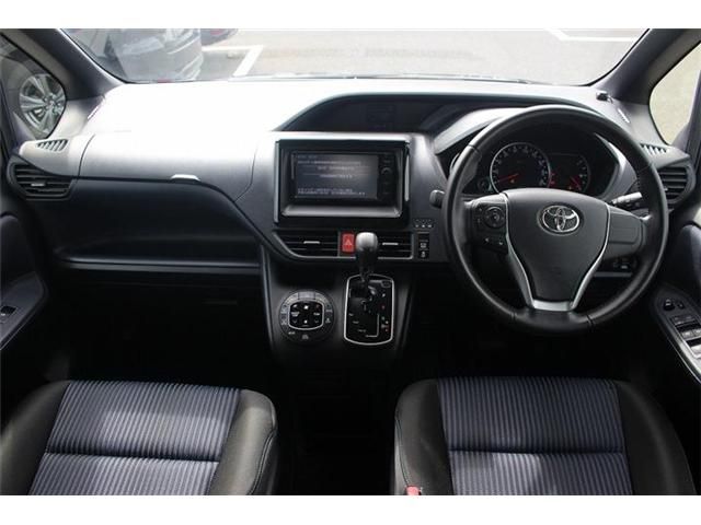 TOYOTA NOAH 2015 Image 31