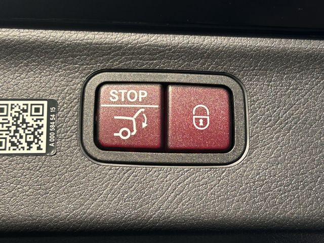 MERCEDES BENZ EQS SU 2023 Image 31