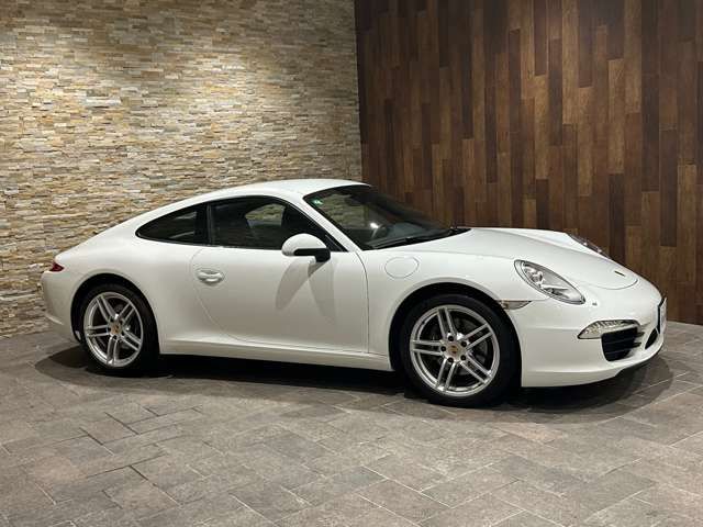PORSCHE 911 2013 Image 31
