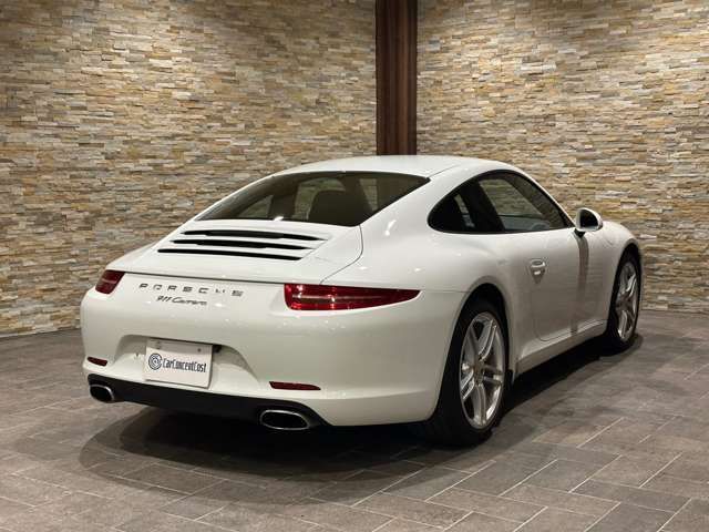 PORSCHE 911 2013 Image 31
