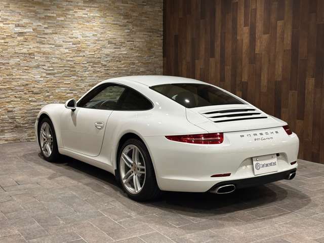 PORSCHE 911 2013 Image 31