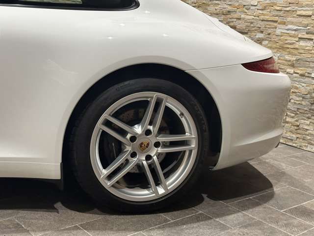 PORSCHE 911 2013 Image 31