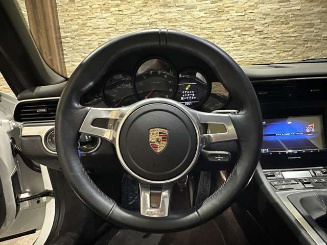 PORSCHE 911 2013 Image 31