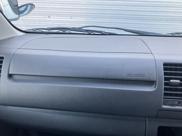 TOYOTA HIACE VAN 4WD 2016 Image 31