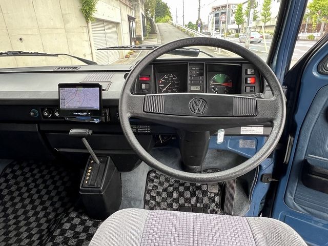 VOLKSWAGEN CARRAVEL 1990 Image 31