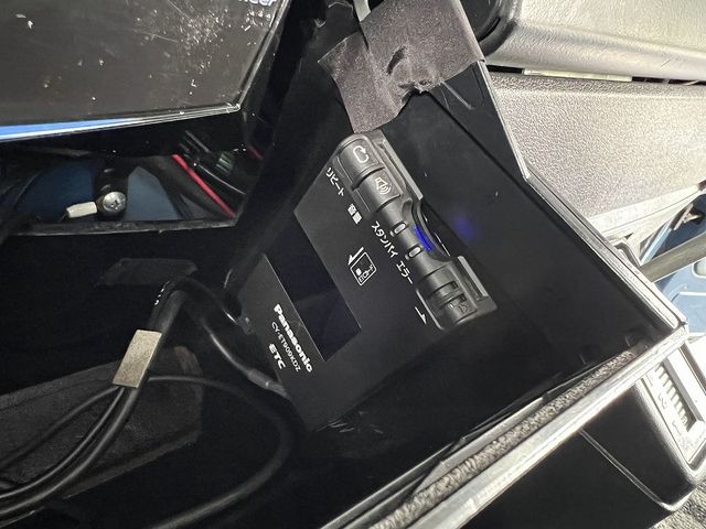 VOLKSWAGEN CARRAVEL 1990 Image 31