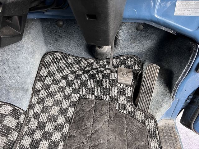 VOLKSWAGEN CARRAVEL 1990 Image 31