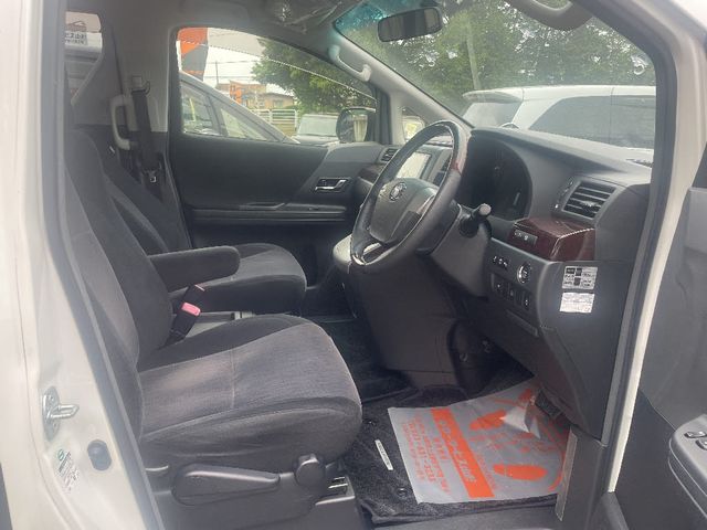 TOYOTA VELLFIRE 2013 Image 31