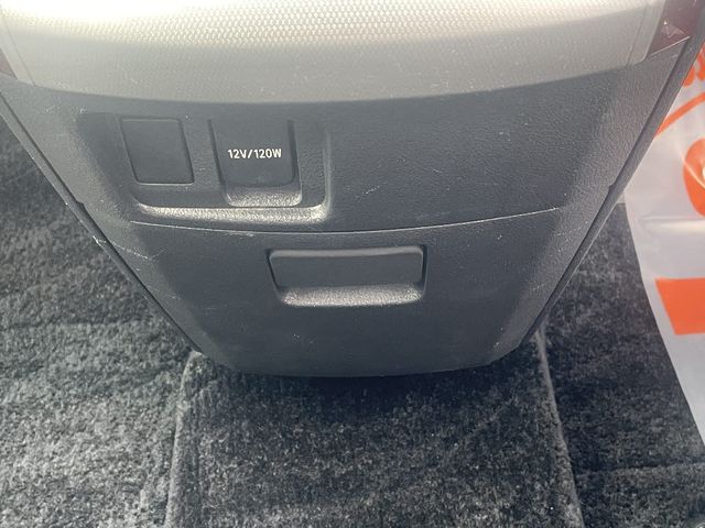 TOYOTA VELLFIRE 2013 Image 31