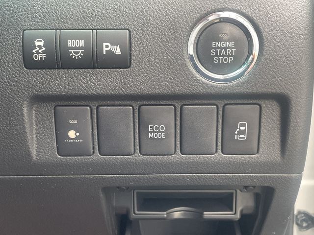 TOYOTA VELLFIRE 2013 Image 31