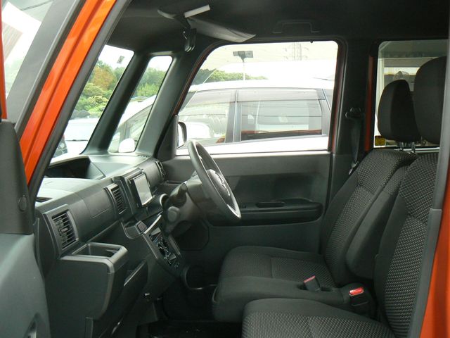 DAIHATSU WAKE 2017 Image 31