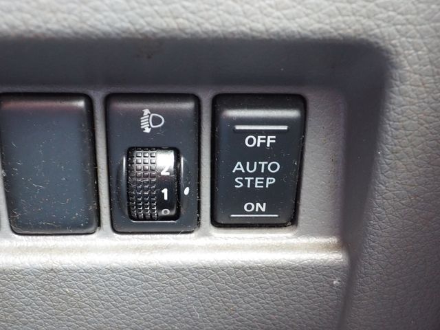 NISSAN NV350 CARAVAN 2013 Image 31