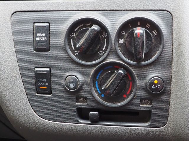 NISSAN NV350 CARAVAN 2013 Image 31