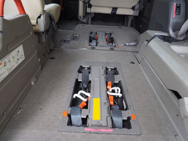 NISSAN NV350 CARAVAN 2013 Image 31