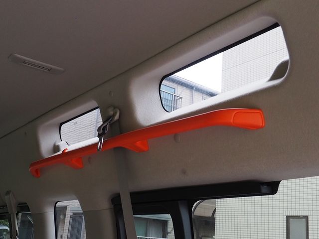 NISSAN NV350 CARAVAN 2013 Image 31