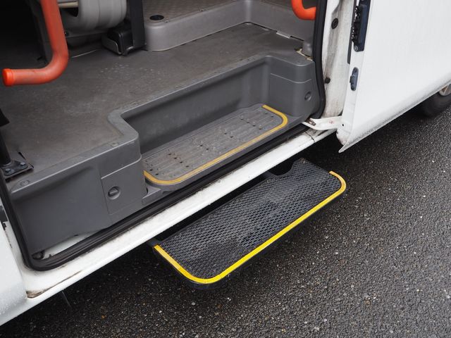 NISSAN NV350 CARAVAN 2013 Image 31